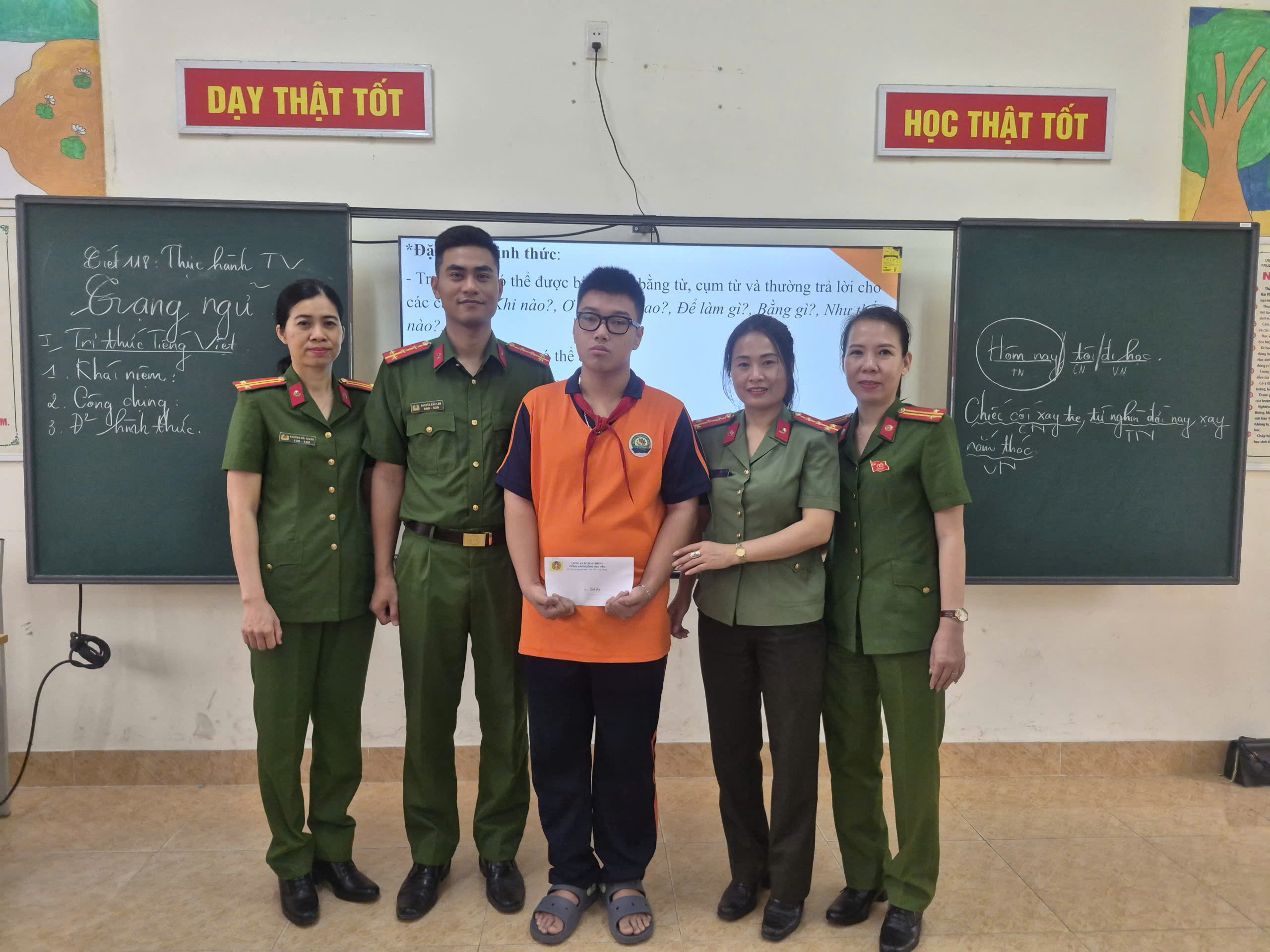 Công an phường Gia viên: Lan tỏa yêu thương trong 